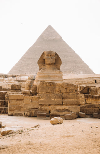 Sphinx aligned with one of the Pyramids at Giza