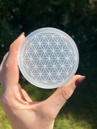 Selenite Etched Flower of Life Circle Plate